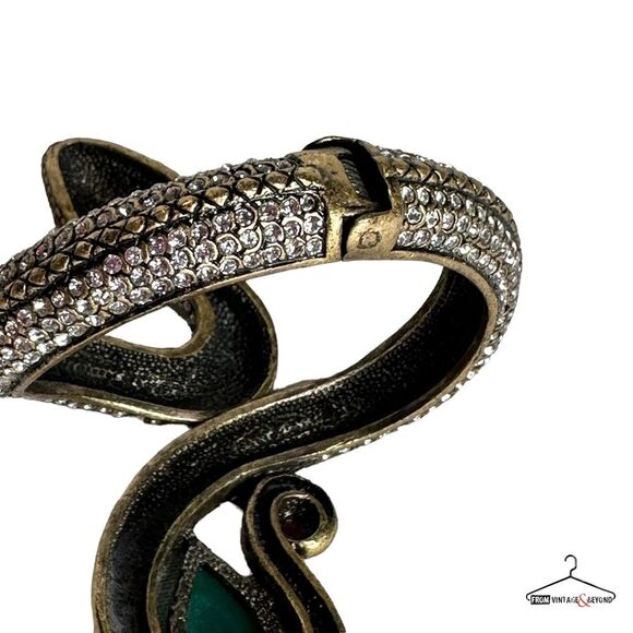 Show Stopping Snake Cuff - Picture 6 of 11
